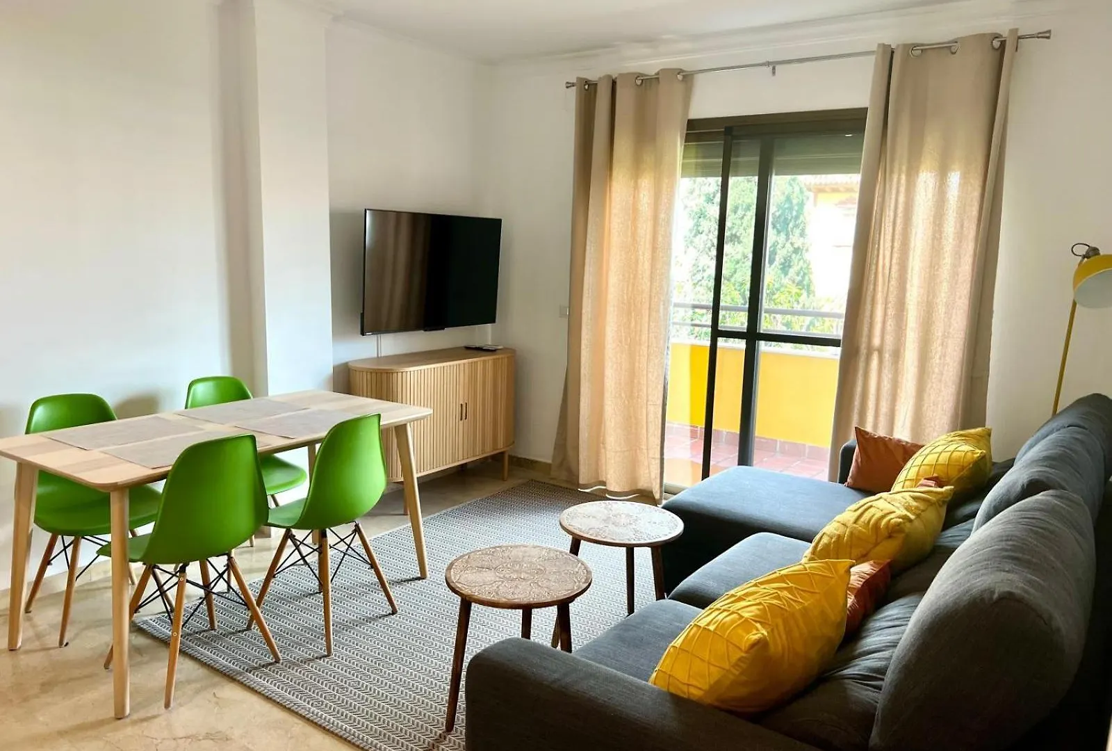 Appartamento Urban Retreat With Views & Terrace Málaga Spagna