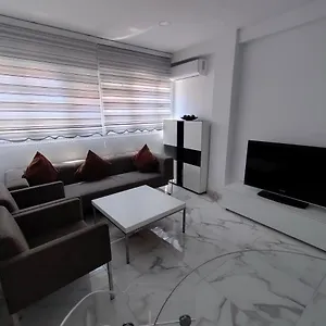 Near Shopping Centers Apartamento